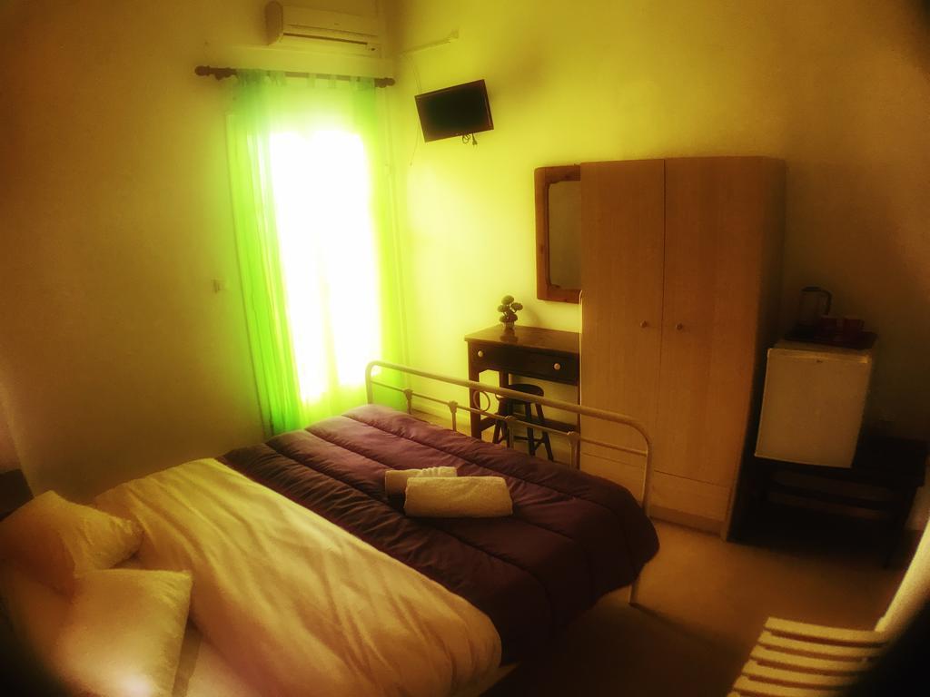 Benitsa Beach Hotel Ahílio Kültér fotó