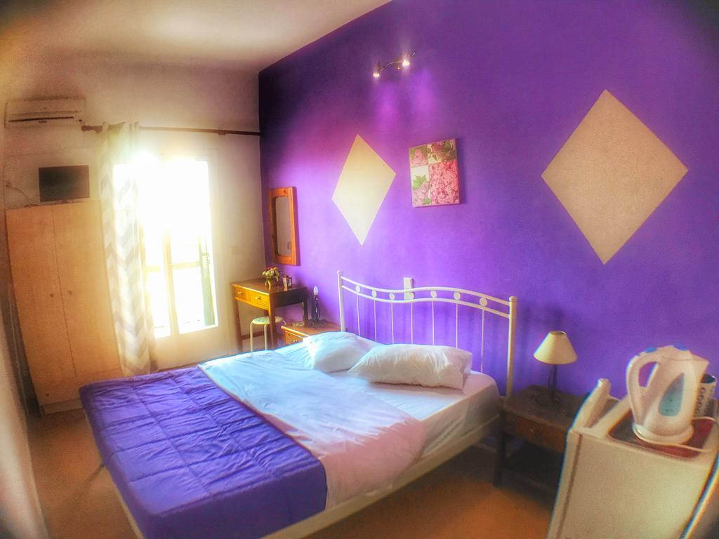 Benitsa Beach Hotel Ahílio Kültér fotó