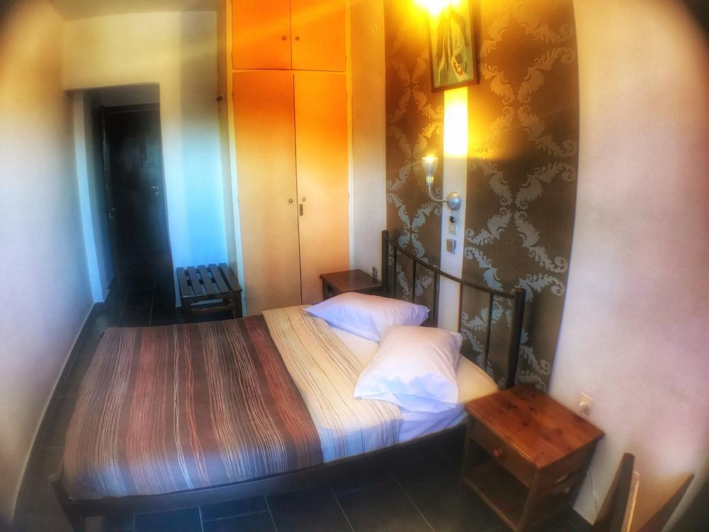 Benitsa Beach Hotel Ahílio Kültér fotó