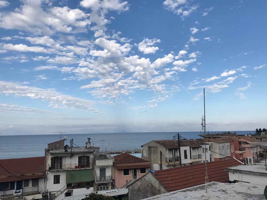 Benitsa Beach Hotel Ahílio Kültér fotó